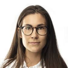 Emma Beck's Instagram, Twitter & Facebook