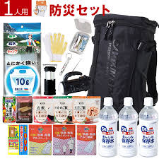 楽天市場 防災セット 1人用 防災グッズ 10点 保存食 3日分 captain stag スクエアリュックサック タイプ 緊急避難グッズ 避難用品 避難所生活 災害 地震 震災 豪雨 災害時 台風 停電 避難 スマホ充電 ledラジオライト おいしい非常食 寒さ対策 防寒 簡易トイレ ジェイ