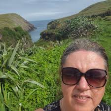 Emily at Viaduct has put these amazing lists of helplines and service  opening times together. Well done, so much work goes into collecting this 👏