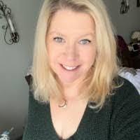 Deborah Parish's Instagram, Twitter & Facebook