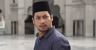 Usahakan kalian download sebagai review saja, belilah cd original atau kalian beli secara online seperti di itunes untuk mendukung semua artis agar terus berkarya. Kamal Adli Dilamar Pelakon Jelita