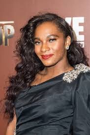 Dana Whitfield's Instagram, Twitter & Facebook