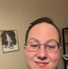 👋 Hey everyone! My name is Alex and I am a hairstylist at Old Town Salon  and Spa! I have been doing hair almost 5 years now and I have lots of