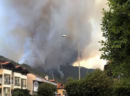 #breaking forest fire broke out in marmaris#turkey #marmaris in turkish marmaris, vacationers are being evacuated from hotels. Wiksmpko Jb5rm