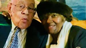 Officials: 2 senior citizens killed in Maryland house fire with hoarding  conditions