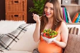 Perlu diingatkan, makanan ketika mengandung, bukan boleh diambil secara sembarangan. Perhatian Ini 7 Jenis Asupan Yang Baik Untuk Bumil Pada Trimester Pertama Kehamilan