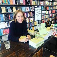 Politikens boghal, rådhuspladsen 37, 1785 københavn v. Hvordan Ser En Signerende Forfatter Politikens Boghal Facebook