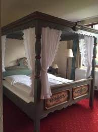 You can add a clean cloth as a king size canopy bed. King Size Canopy Bed Picture Of Hotel Burggartenpalais Rothenburg Tripadvisor
