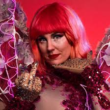 Eliza Bird's Instagram, Twitter & Facebook