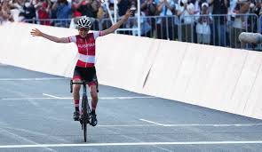 Das zeitfahren der olympischen spiele in peking wird ohne den bei der tour de france 2008 zweitplatzierten cadel evans stattfinden. B8eawoq89 Lh0m
