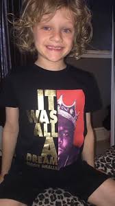 He was treated at the scene and taken to hospital, where he died a short time later. Xtel2b29d8glmm