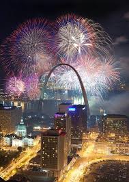 I Chose This Picture Of The Gateway Arch On 4th Of July Because I M From St Louis And Downtown In July Is One Of My Favori Saint Louis Arch St Louis