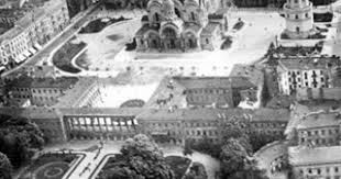 Po budynku pozostał tylko fragment, który stał się miejscem grobu. Czy Drugi Sort Polakow Zamieszka W Palacu Saskim Strona 2 Blog Kierownik Karuzeli