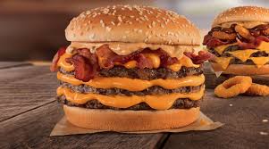 Para se beneficiarem da promoção, os paulos guedes devem mandar uma mensagem para o inbox de alguma das redes sociais do burger king entre hoje e o próximo domingo (24), enviando uma foto do rg, para ganhar um voucher que poderá ser trocado por sanduíches com 50% de desconto. Clientes Chamados Paulo Guedes Terao 50 De Desconto No Burger King Pequenas Empresas Grandes Negocios Franquias