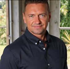 The Holistic Psychologist