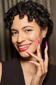 Sfilate Primavera Estate 2025 Londra: i migliori beauty look