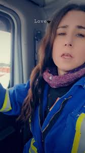 another day, another dollar. 💁‍♀️