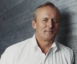 John Grisham Biography
