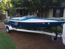 900 Sweet Boats Ideas In 2021 Power Boats Boat Cool Boats