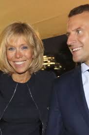 Président de la république française. Il S Est Marie Avec Brigitte Trogneux Au Bout De Quinze Ans