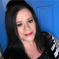 🙇‍♂️ Make a strong sports team for your new radio station. Your budget is  GHC 370,000 Chose 1 host 3 pundits