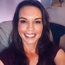 Does anyone else think that whole... "Snow scene" with Robyns kids was odd?  At the very least, set up. Cody calling production: "Yeah man, I'm about to  go dig out my car