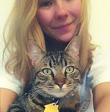 Karen Onstad's Instagram, Twitter & Facebook