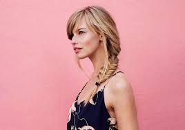 Crimped waves, center parts, and barrettes are just a few of the most popular 2020 fall hairstyles and haircut trends. 7 Trending Braid Hairstyles To Try Now Biolage