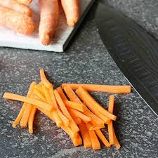 Making beautiful shoestring cuts is easy if you know what you're doing. Cookin Canuck How To Julienne A Carrot Matchstick Style