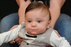 Mum gives birth to tiny 1lb 8oz tot