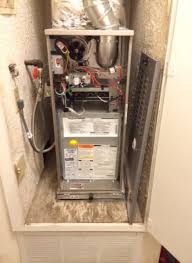If your furnace's fan isn't working, check your thermostat and make sure it's set to the correct setting. Payne Pg8maa Furnace Fan Is Running Continuously Doityourself Com Community Forums