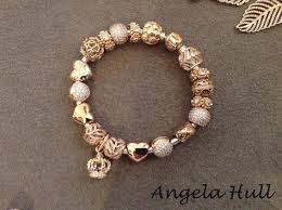 luxnova, nenošena, originalna pandora rose gold moments bangle narukvica komad #587132 opis dodajte rumene tonove vašoj kombinaciji nakita sa našom bangle narukvicom od pandora rose mešavine metala. 59 Rose Gold Pandora Ideas Pandora Pandora Bracelets Pandora Jewelry