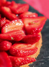 Tarte Aux Fraises Label Rouge Et Son Cremeux Citron Vert Le Grand Pastis