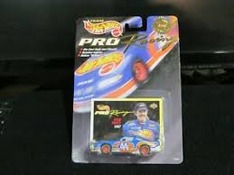 We have the official nascar diecast as well as display cases and more. Ffcjysmvom 2tm