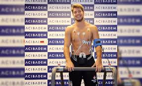 Beşiktaş'ın genç file bekçisi utku yuvakuran, dün akşam survivor 2021'nin konukları arasındaydı. Besiktas Futbol Takimi Nda Saglik Kontrolleri