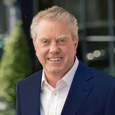 Lee Westcott's Instagram, Twitter & Facebook