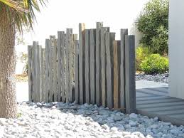Resultats De Recherche D Images Pour Piquet En Ardoise Bois Jardin Palissade Jardin Amenagement Jardin Jardins