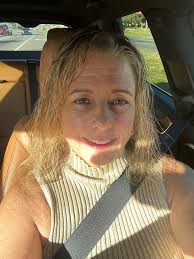 Can plus-size bathing suit photos be edited to look beautiful?