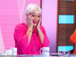 Thank you so healy is no stranger to the world of showbiz as his parents are former coronation street actress denise welch and benidorm and auf wiedersehen, pet. Denise Welch Breaks Down In Tears After Son Matt Healy Pays Tribute For Mother S Day Daily Mail Online