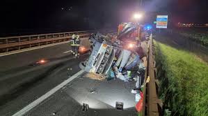 Unfall auf a13 bei schönberg: Nachrichten Zum Tag Brennerautobahn