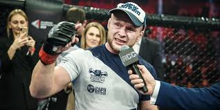 Бывший чемпион bellator в среднем весе, александр шлеменко, записал на свой счет шестидесятую профессиональную победу. Shlemenko Vedet Peregovory S Ufc
