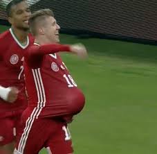 90'+4' ádám szalai (hungary) wins a free kick in the attacking half. Megszuletett Siger David Gyermeke Blikk