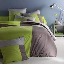 Afin de conserver plus longtemps la tenue des couleurs, laissez tremper une nuit votre drap housse avant le lavage en machine à 60° pour les couleurs. Housse De Couette 3 Suisses