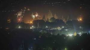 < seperti yang kamu tahu bahwa bahasa jawa memiliki dua versi yaitu bahasa jawa halus krama inggil dan bahasa jawa ngoko. 16 Ucapan Tahun Baru Bahasa Jawa Yang Penuh Makna Menyambut 2021