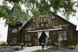 The Barn At Kennedy Farm Barn Venue Indiana Wedding Barn Wedding Venue