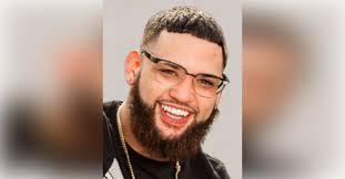 Robert Aponte's Instagram, Twitter & Facebook