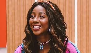 Neste livro, aparecida liberato, irmã do apresentador de televisão, gugu liberato, mostra que além da energia que vem do nome e da data de nascimento, existe também a energia do número da casa. A Ambicao E Determinacao De Camilla Aparecida Liberato