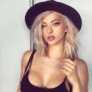 Who is Ashley Resch dating? Ashley Resch boyfriend, husband