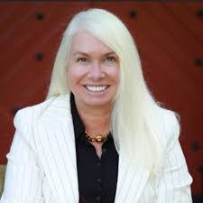 Julia Prevost's Instagram, Twitter & Facebook