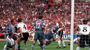 Emotiva previa con dos himnos del fútbol inglés: Germany England Germany Beat England On Penalties To Reach Euro 96 Final Uefa Euro 2020 Uefa Com